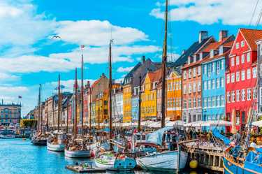 Train, Coach and Flights to Copenhagen - Compare and Book Cheap Tickets