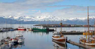 Trains, Coaches and Flights to Iceland - Compare and Book Cheap Tickets